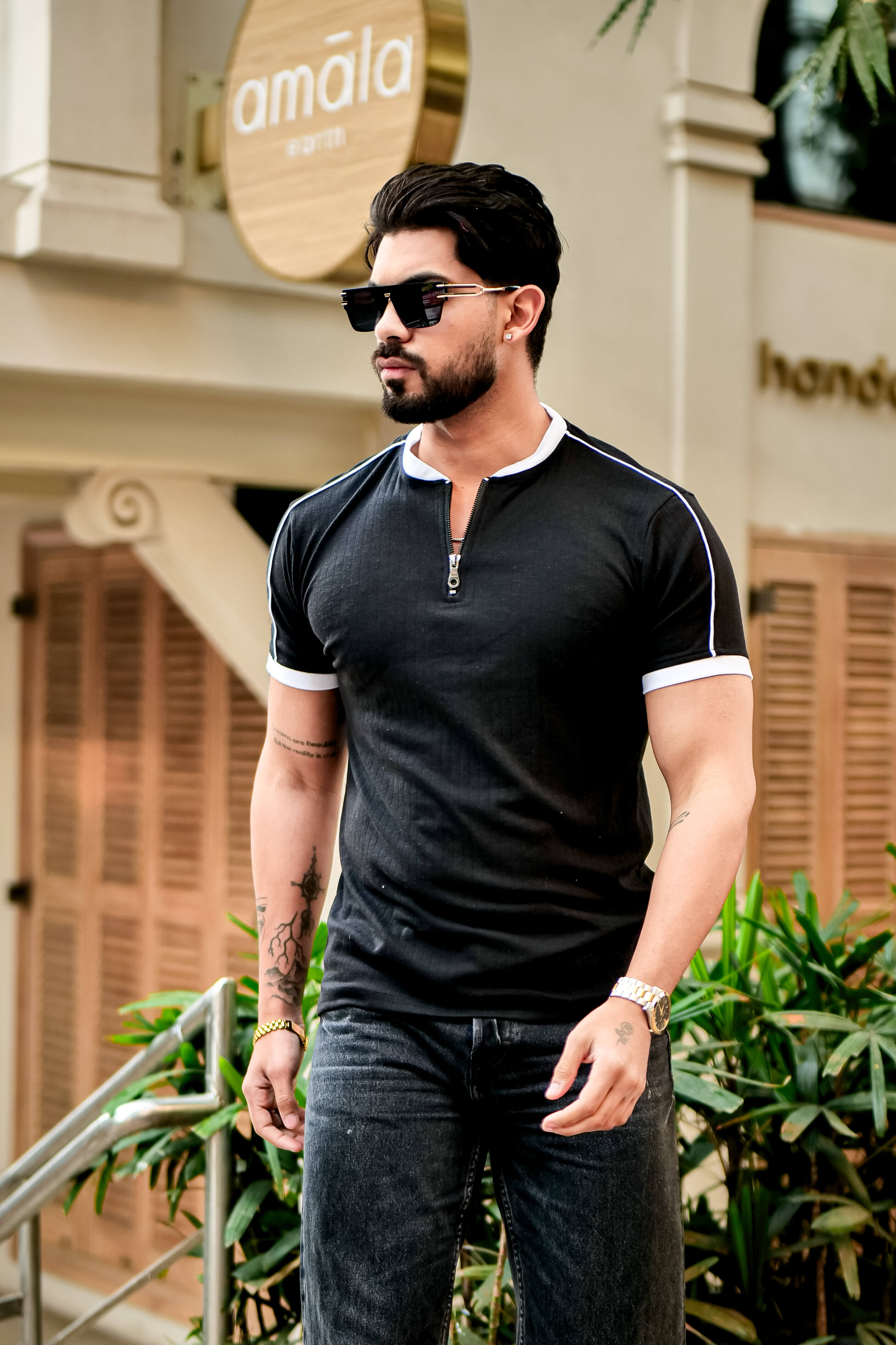 Black Drop Needle Mandarin Zipper T-Shirt