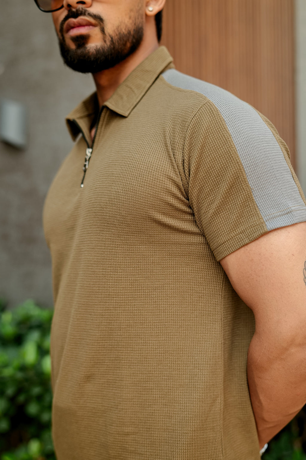 Khakhi Waffle Knit Zipper Polo Collar T-Shirt